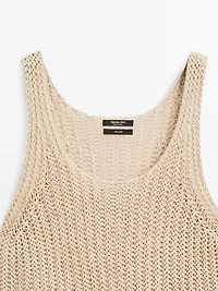 Linen knit top with round neckline