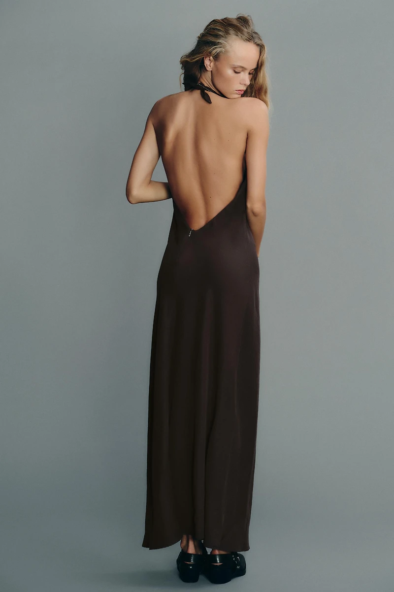 FLOWY HALTER DRESS