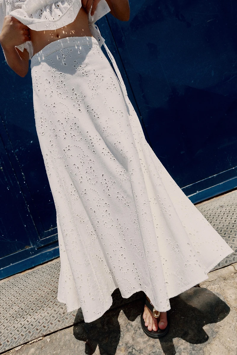 EMBROIDERED EYELET MIDI SKIRT