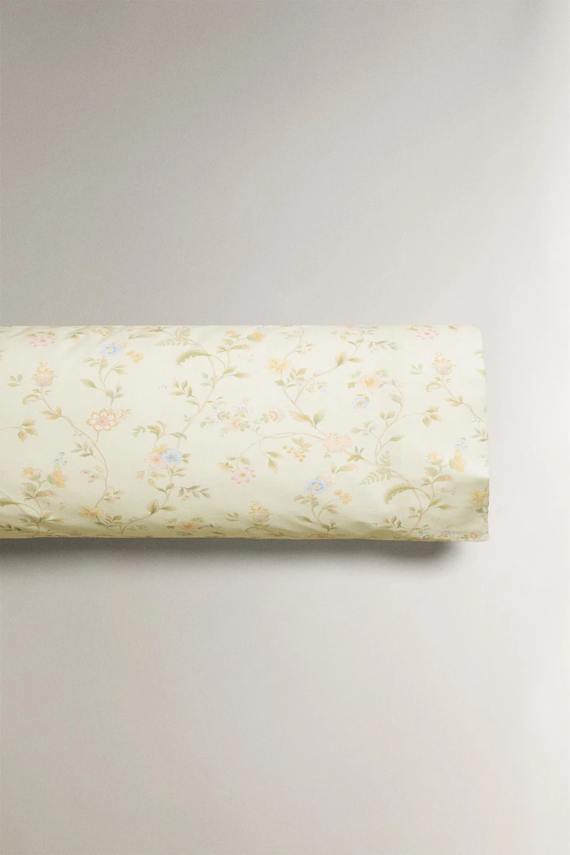 FLORAL PRINT PILLOWCASE
