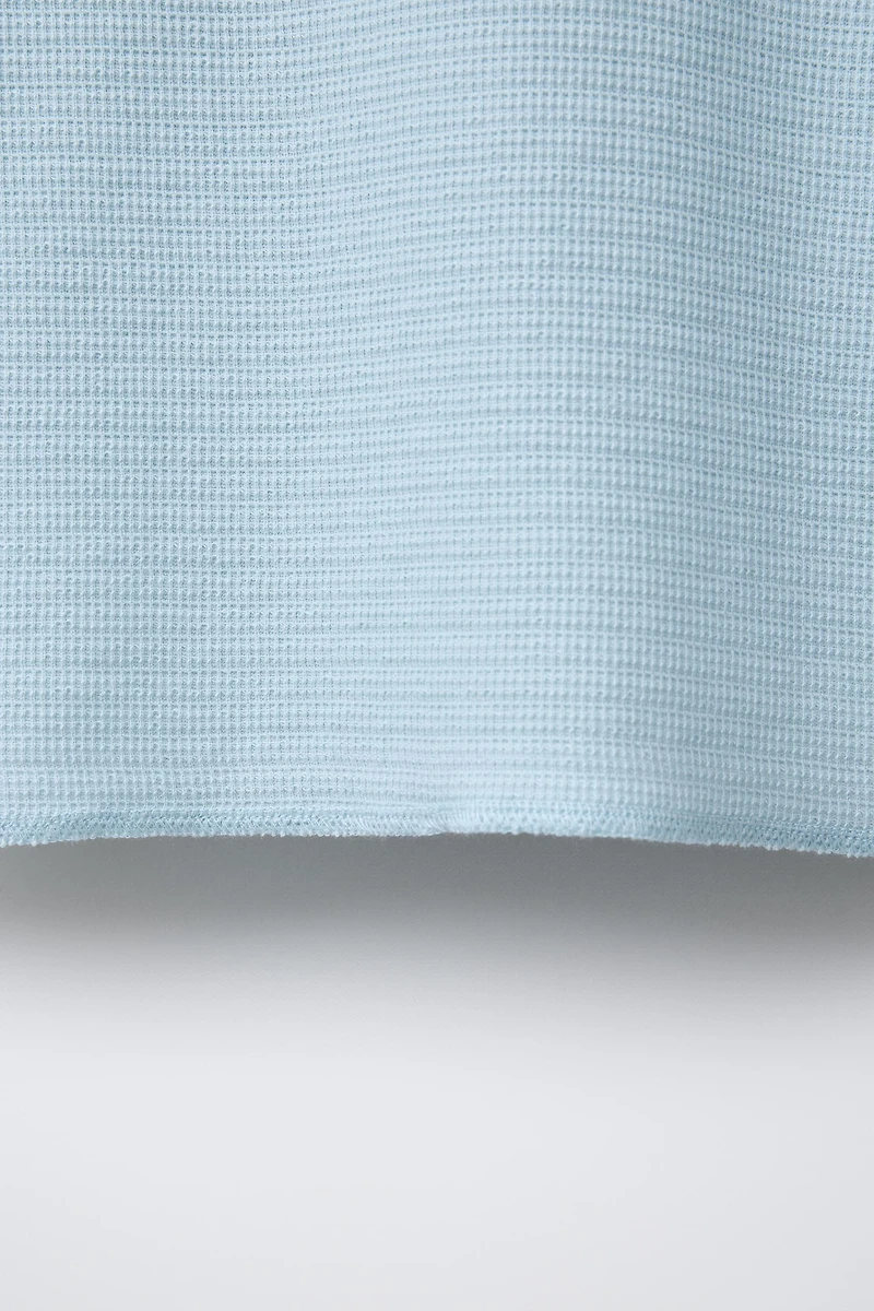 TEXTURED POCKET T-SHIRT