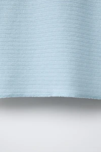 TEXTURED POCKET T-SHIRT
