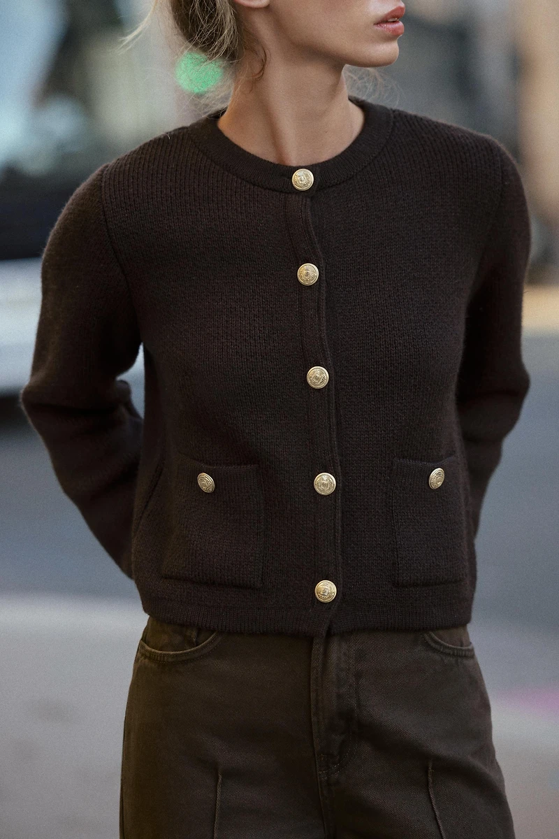 GOLDEN BUTTON KNIT CARDIGAN