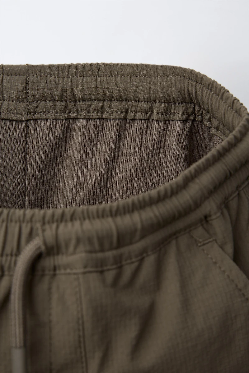 TECHNICAL JOGGER PANTS