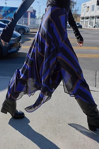 ASYMMETRIC PRINTED MIDI SKIRT