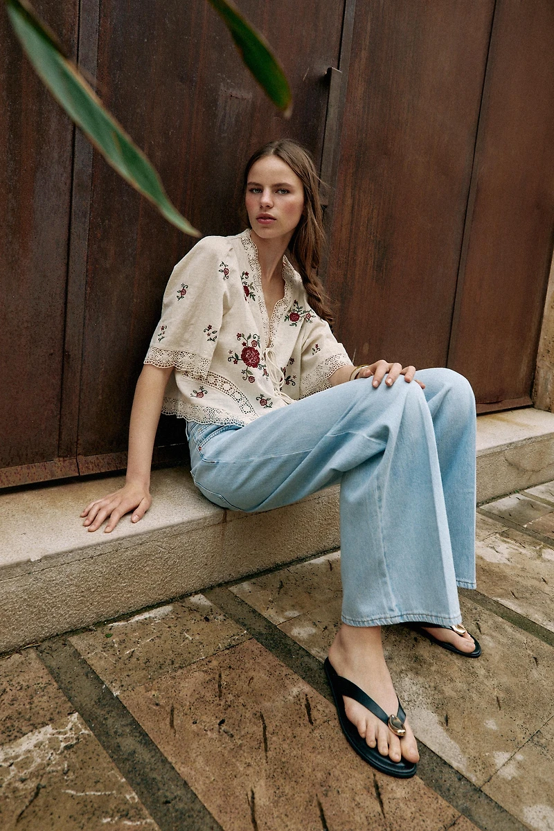 Z1975 WIDE LEG MID-RISE JEANS WITH PRESSED CREASE
