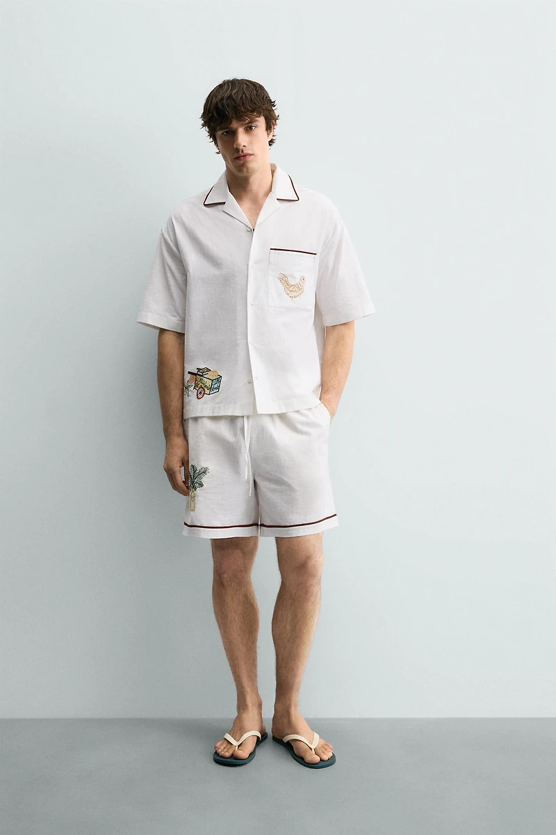 RELAXED FIT CONTRAST EMBROIDERY SHORTS