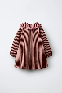 ROBE À RAYURES ET COL CLAUDINE