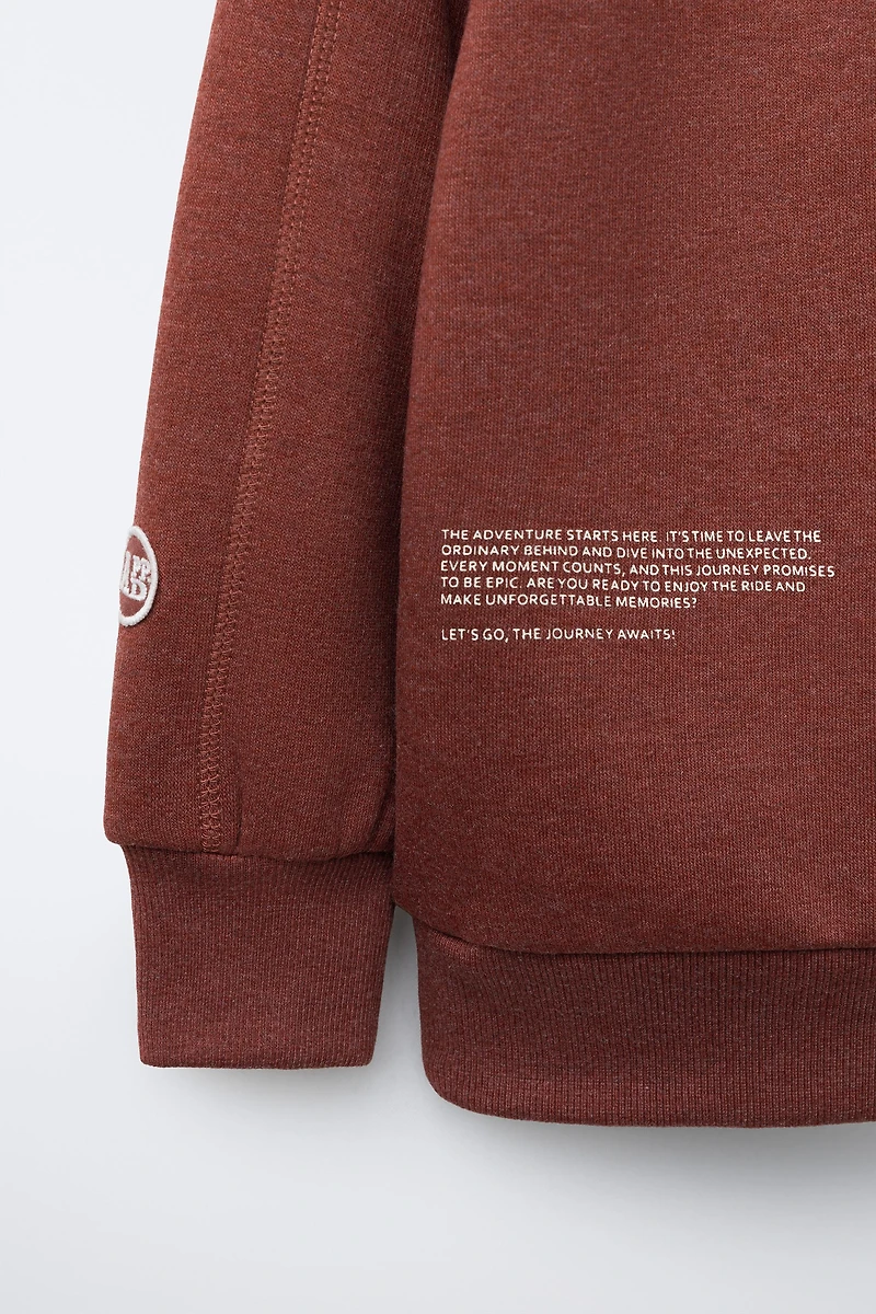 HOODIE AND JOGGER PANTS SET WITH TEXT PRINT