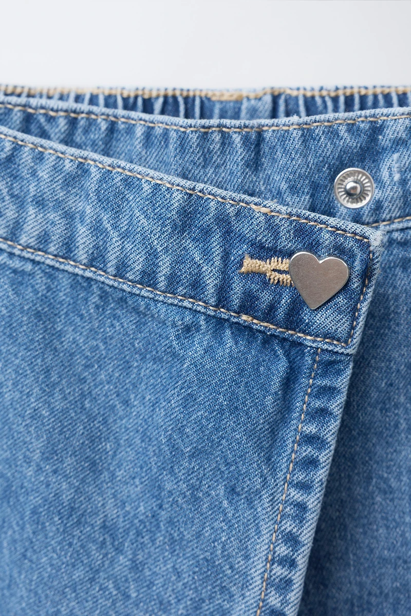 HIGH WAIST HEART BUTTON DENIM SKORT