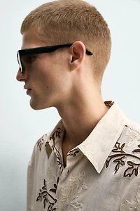 RELAXED FIT FLORAL EMBROIDERED SHIRT
