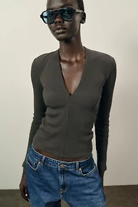 RIB V-NECK TOP