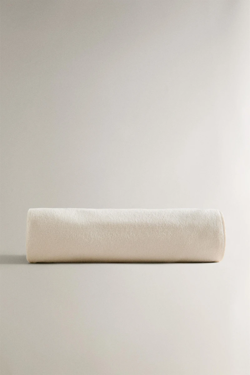 FRINGED COTTON BEACH TOWEL
