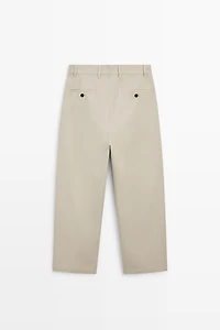 Barrel fit pants with darts