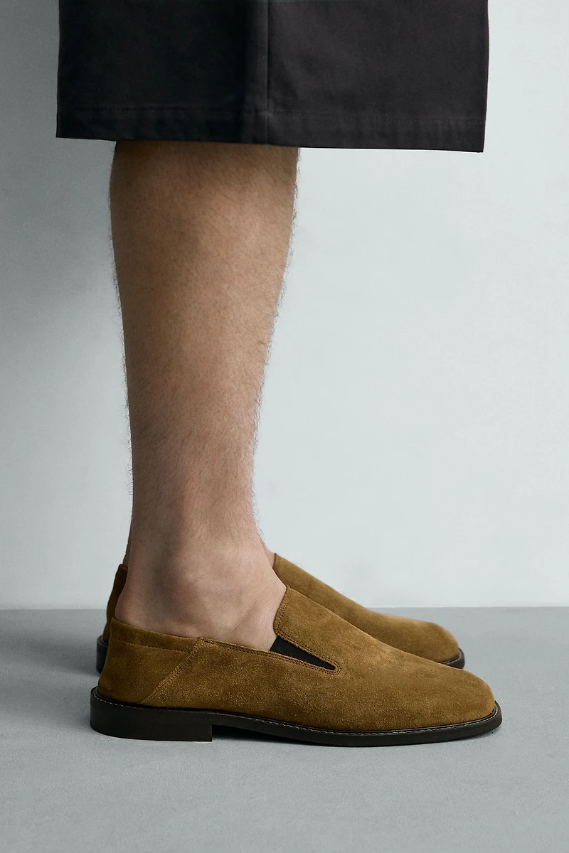 LEATHER LOAFERS