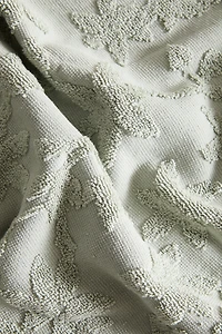 FLORAL JACQUARD BATH TOWEL