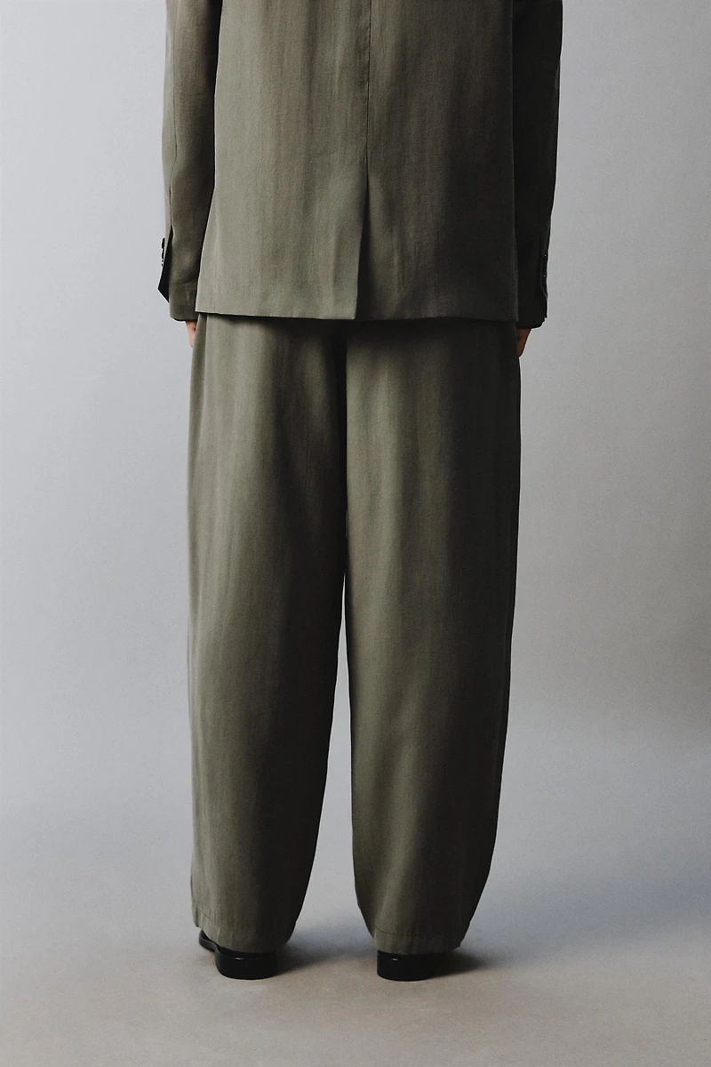 RELAXED FIT SUIT PANTS