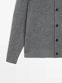 100% wool knit cardigan with polo collar
