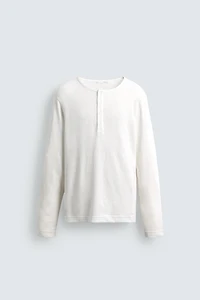 BUTTON NECK T-SHIRT
