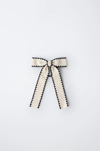 CONTRAST-TRIM BOW SCRUNCHIE