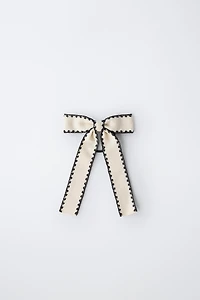 CONTRAST-TRIM BOW SCRUNCHIE
