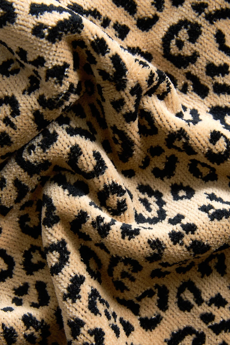 ANIMAL PRINT VELOUR BATH TOWEL