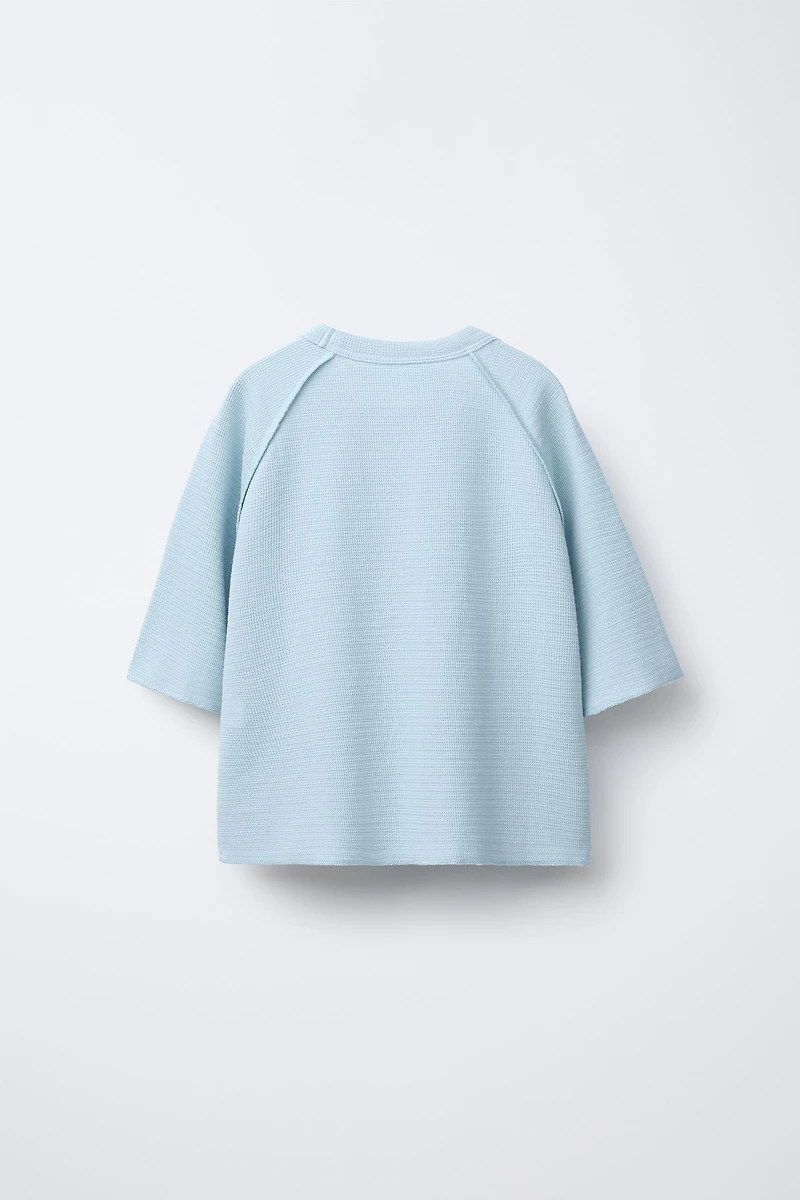 TEXTURED POCKET T-SHIRT