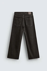 RELAXED FIT PANTS WITH ROTATED SEAM