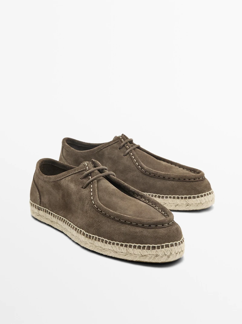 Split leather shoes with moc toe and jute sole
