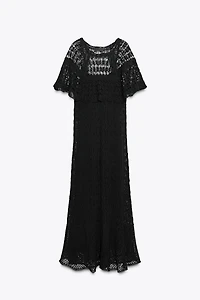 ROBE LONGUE EN MAILLE POINTELLE À VOLANT
