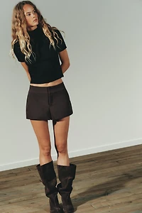 SOFT KNIT SHORT SLEEVE SWEATER