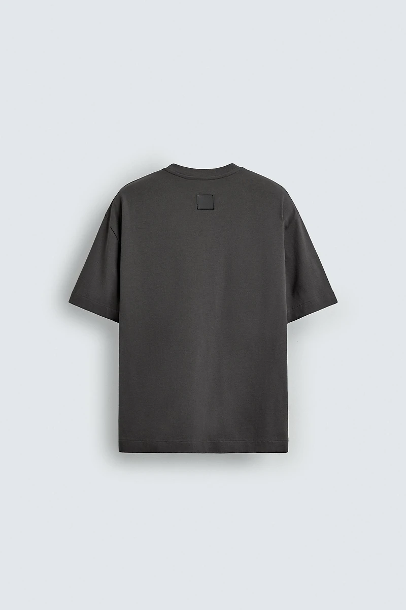 PATCH LABEL T-SHIRT