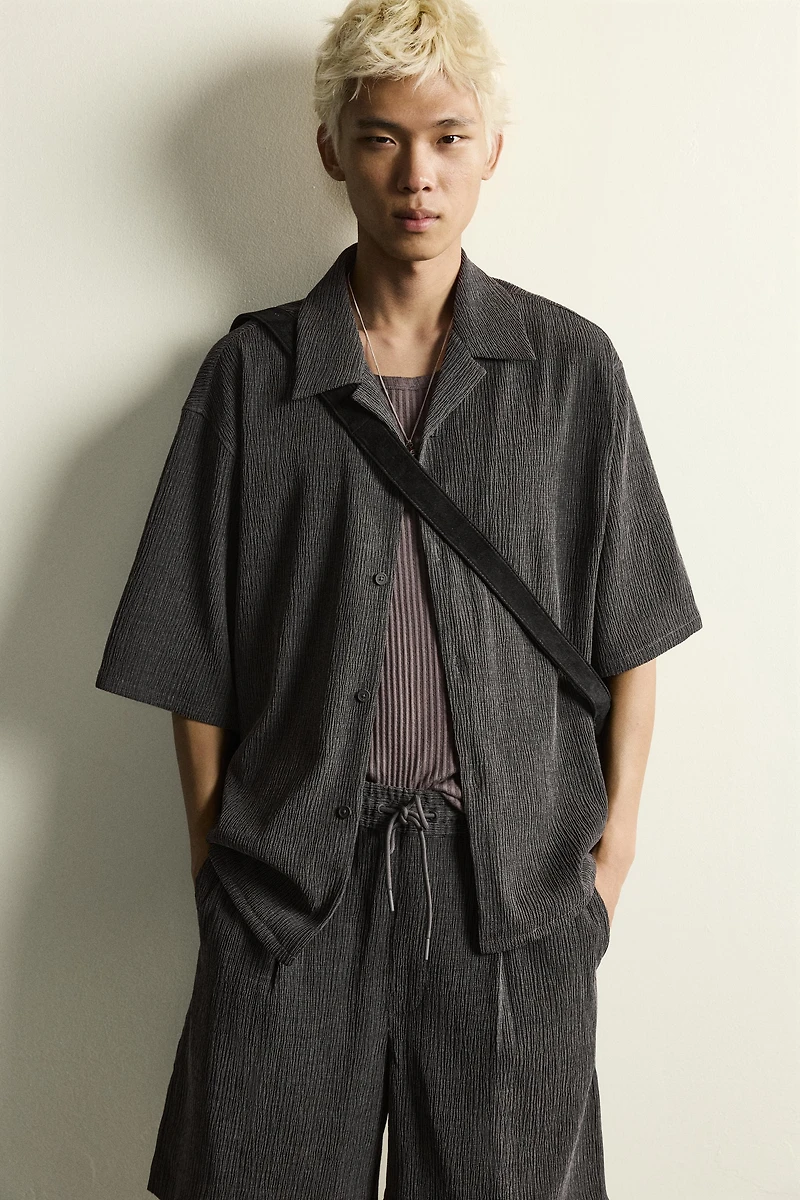 TEXTURED RELAXED FIT SHIRT