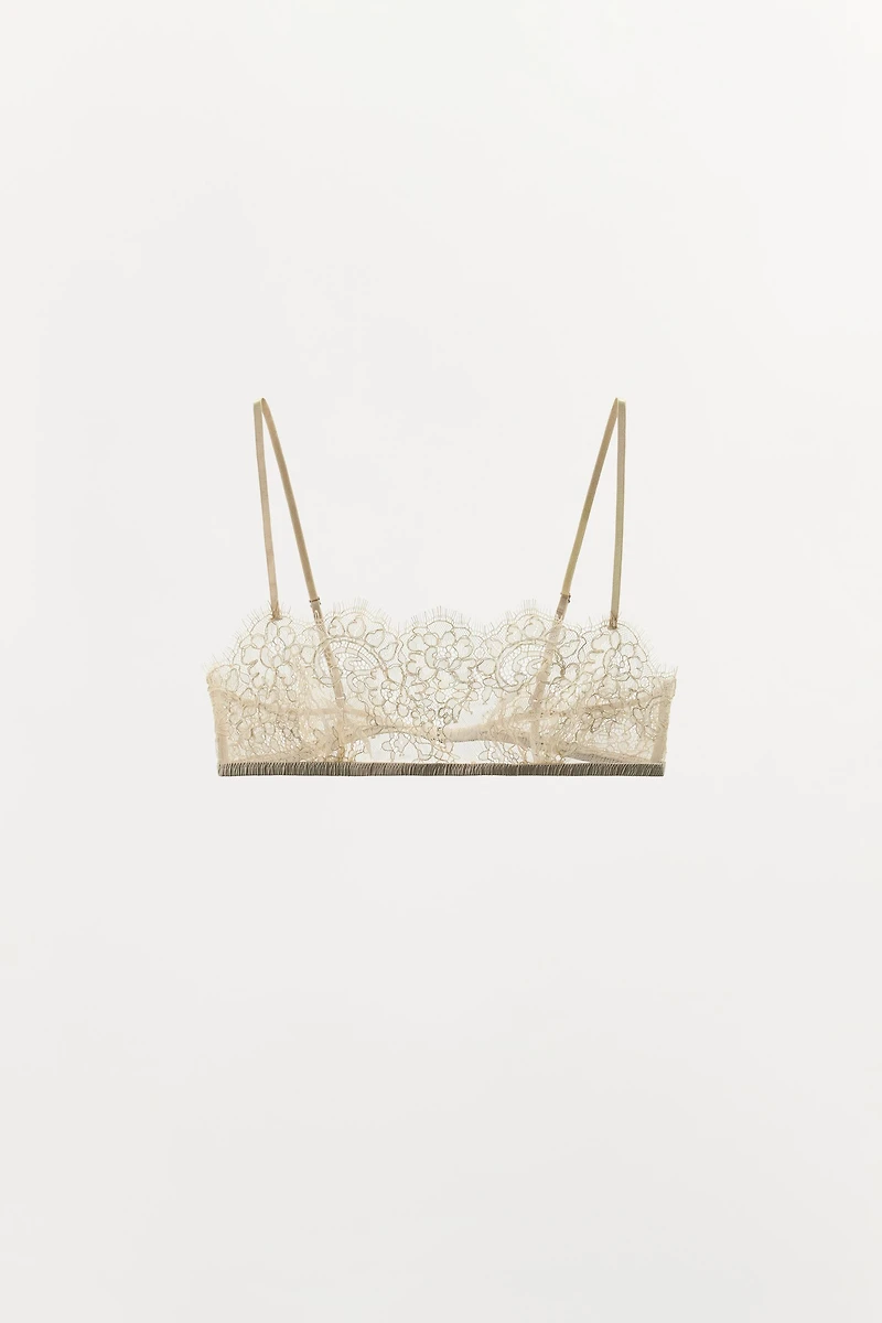 EMBROIDERED LACE BANDEAU BRALETTE
