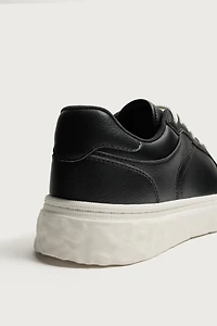 CHUNKY SNEAKERS
