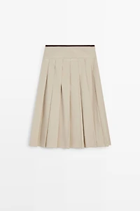 Pleated midi skirt with contrasting sash