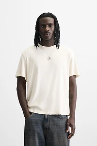 IRREGULAR TEXTURED T-SHIRT