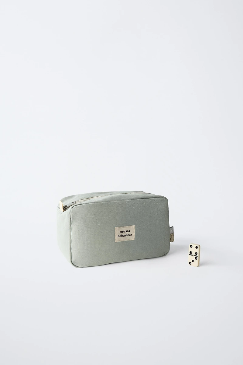 BASIC TOILETRY BAG