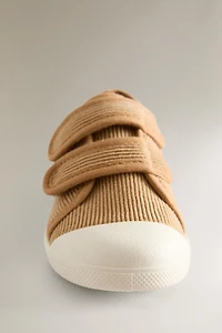 CHILDREN'S FABRIC STRAP SNEAKERS