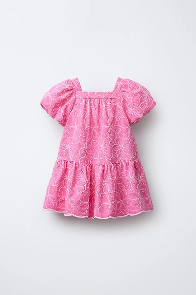 ROBE BRODÉE DE FLEURS