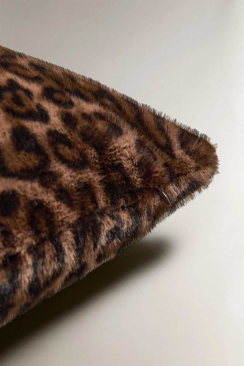 FAUX FUR AND ANIMAL PRINT THROW PILLOW COVER