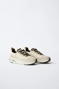 SNEAKERS WITH SOLE DETAIL