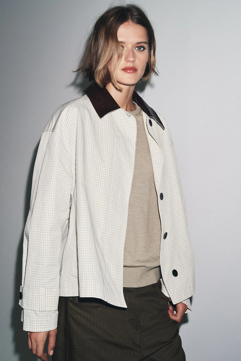 ZW COLLECTION FAUX LEATHER COLLAR SHORT TRENCH COAT