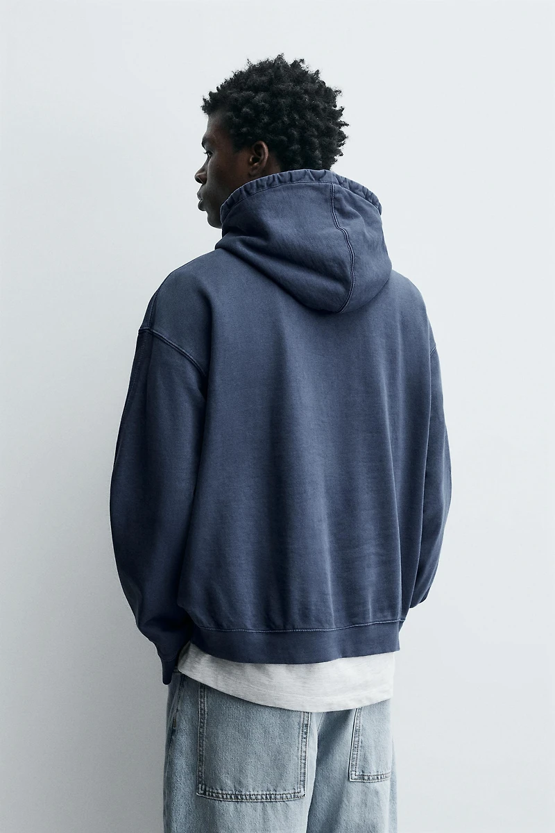 TOGGLE HOODIE SWEATSHIRT