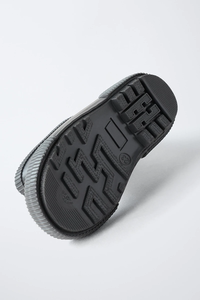 THE AVENGERS © MARVEL RAIN BOOTS