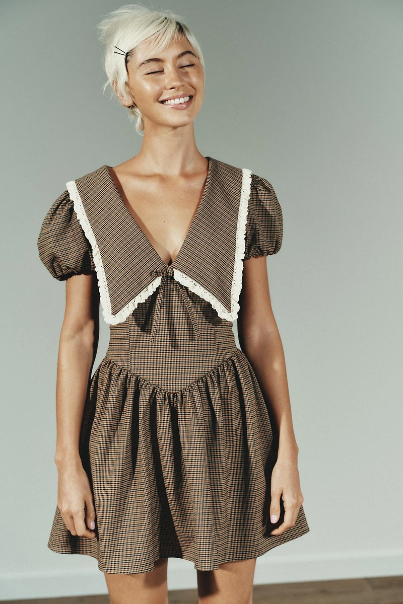 PLAID PETER PAN COLLAR DRESS