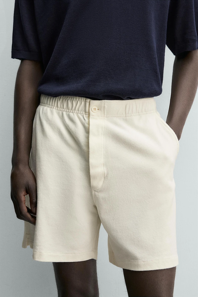 REGULAR FIT JOGGER SHORTS