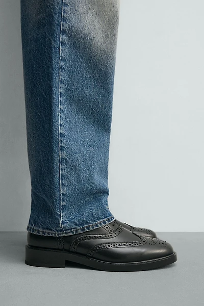 DRESS SHOES