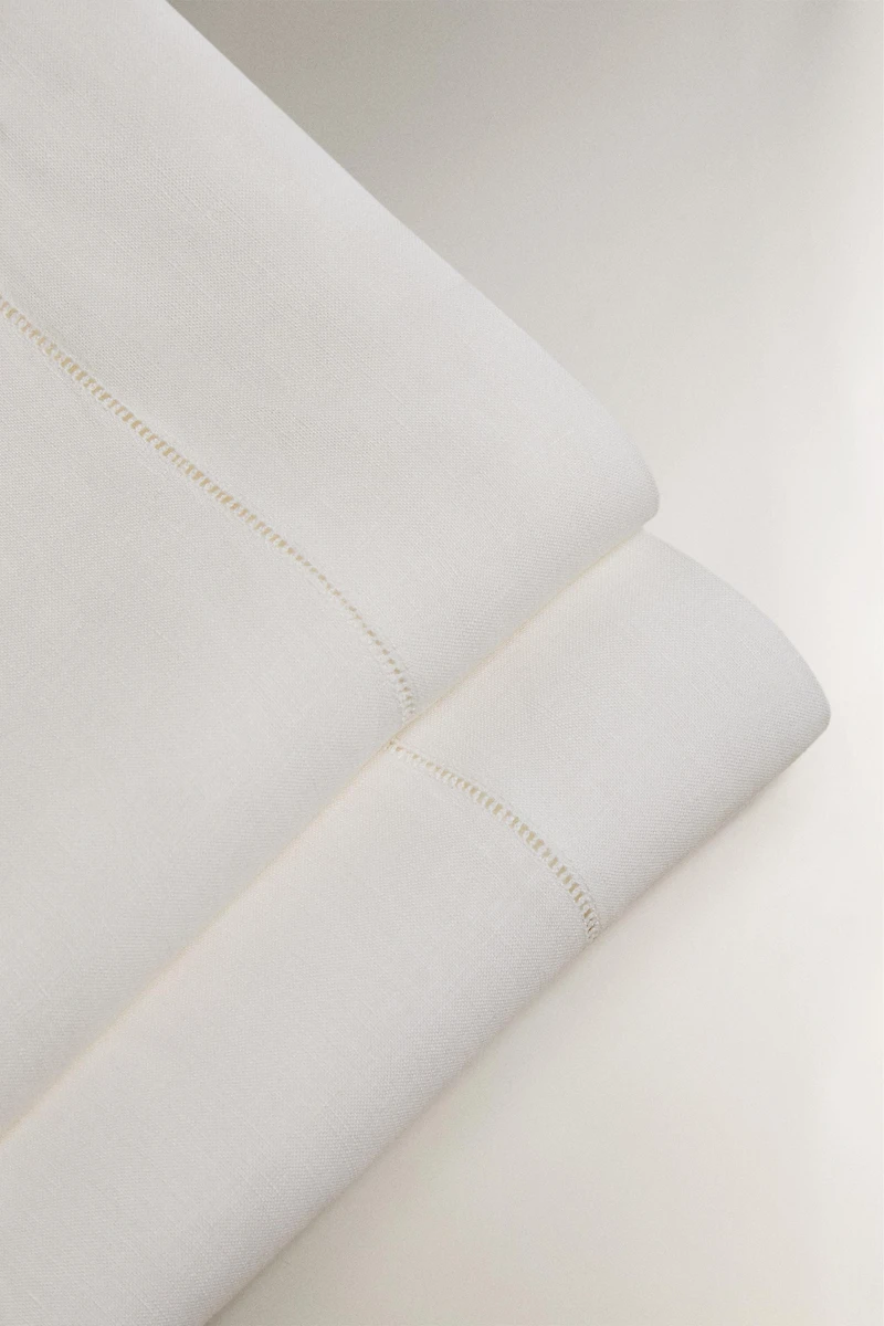 LINEN HEMSTITCHED FLAT SHEET