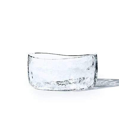 VINCENT VAN DUYSEN HAND-CUT GLASS VESSEL